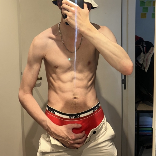 𝗦𝗞𝗜𝗡𝗡𝗬 𝗗𝗢𝗠 𝗕𝗢𝗬 😈 𝟴𝟬𝗸